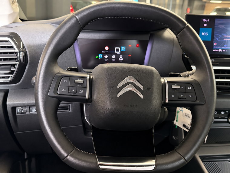 Vehicle Image 31