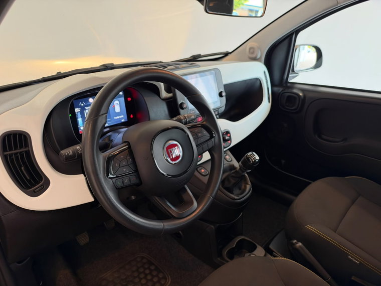 Vehicle Image 15