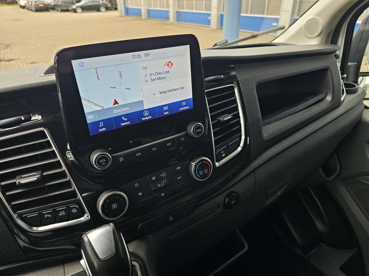 Vehicle Image 17