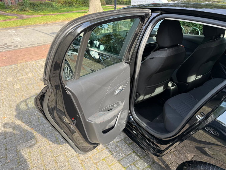 Vehicle Image 31