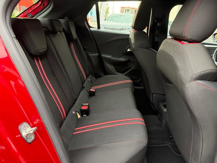 Vehicle Image 30