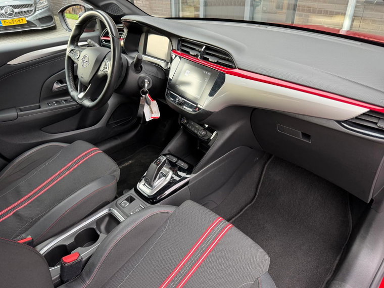 Vehicle Image 32