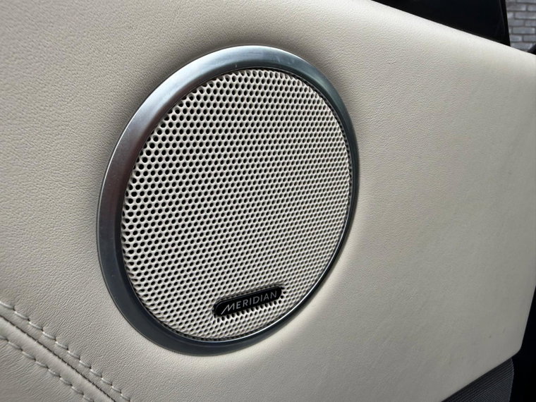 Vehicle Image 26