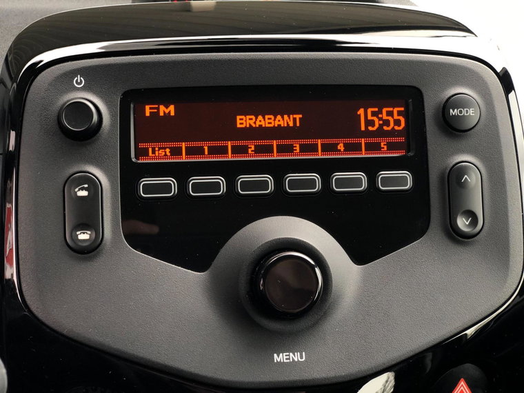 Vehicle Image 11