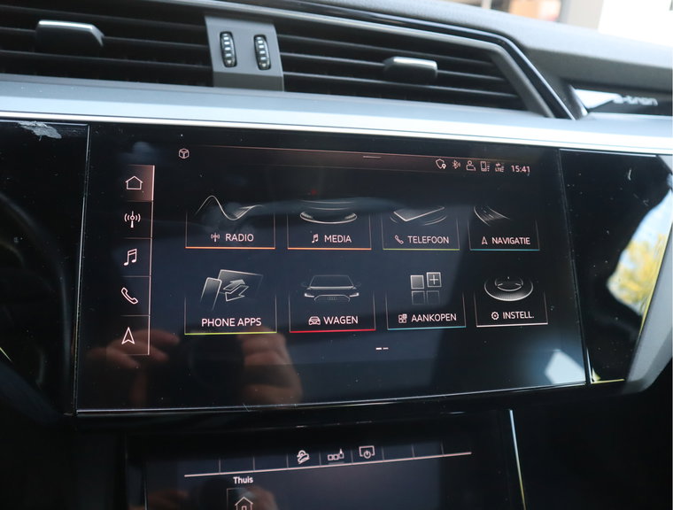 Vehicle Image 30