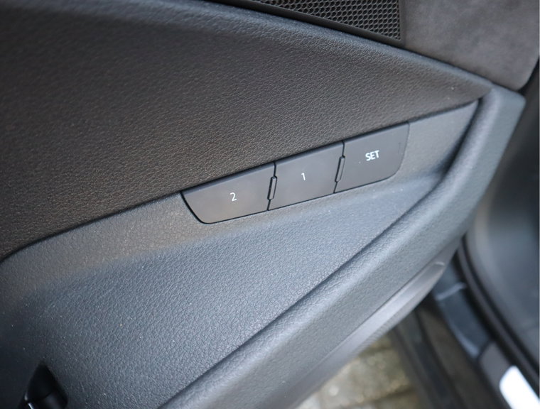 Vehicle Image 47