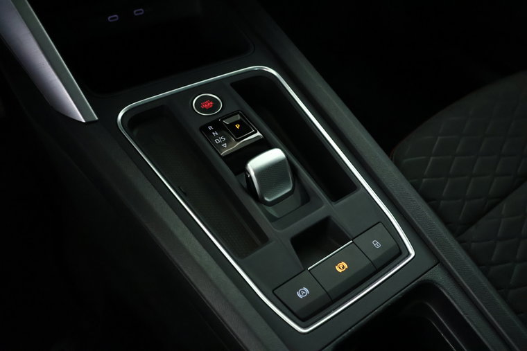 Vehicle Image 35