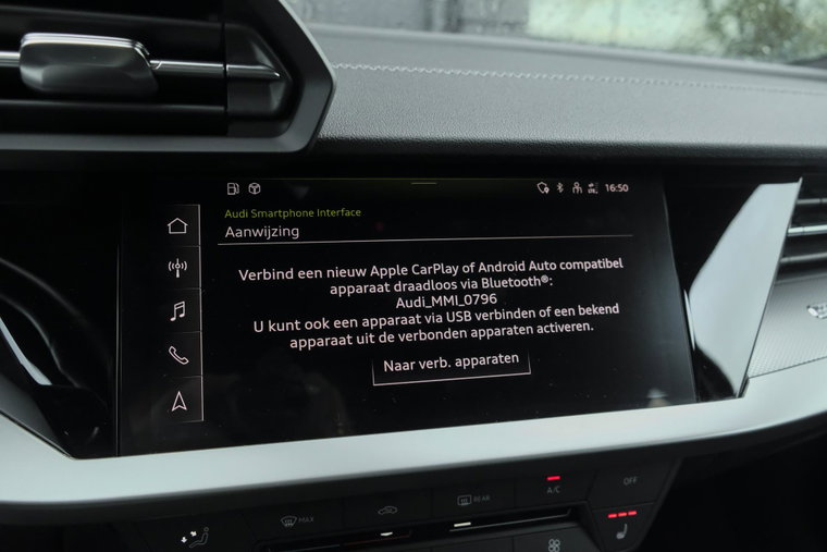 Vehicle Image 42