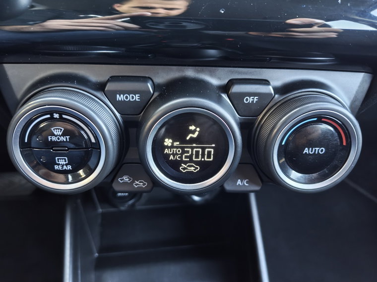 Vehicle Image 20