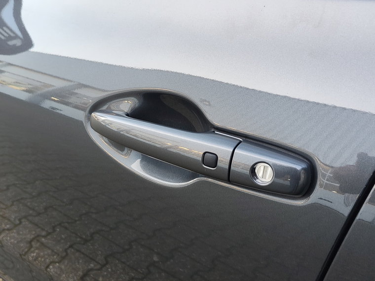Vehicle Image 37