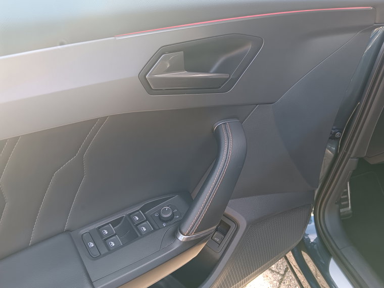 Vehicle Image 27