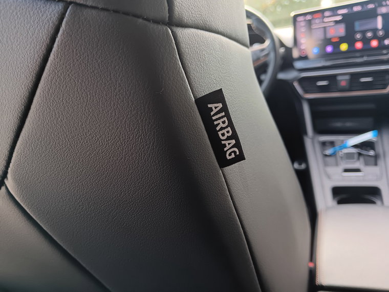 Vehicle Image 33