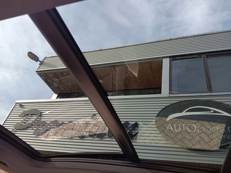 Vehicle Image 35