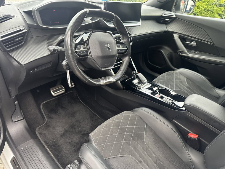 Vehicle Image 28