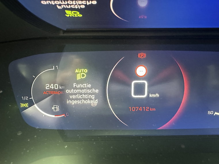 Vehicle Image 35