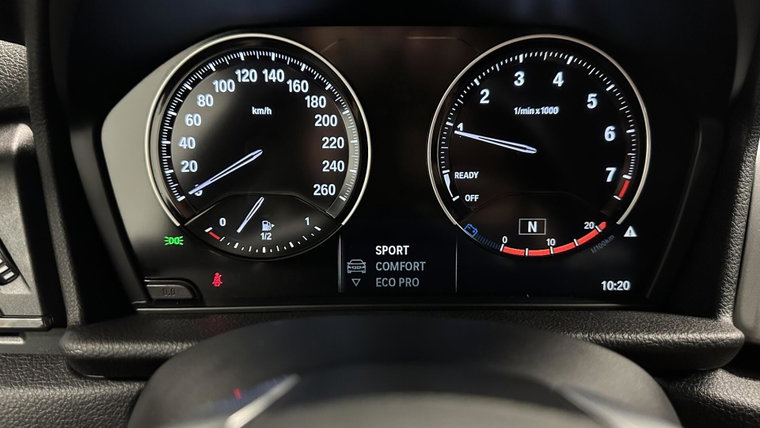 Vehicle Image 25
