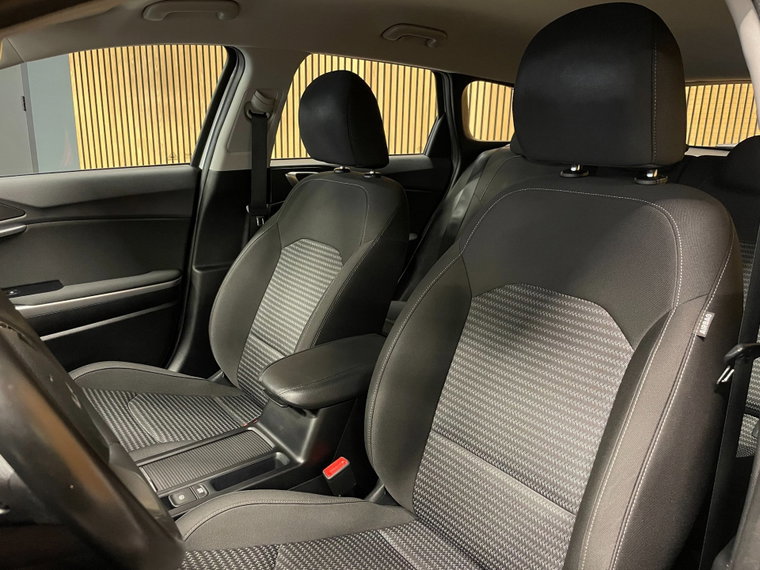Vehicle Image 33