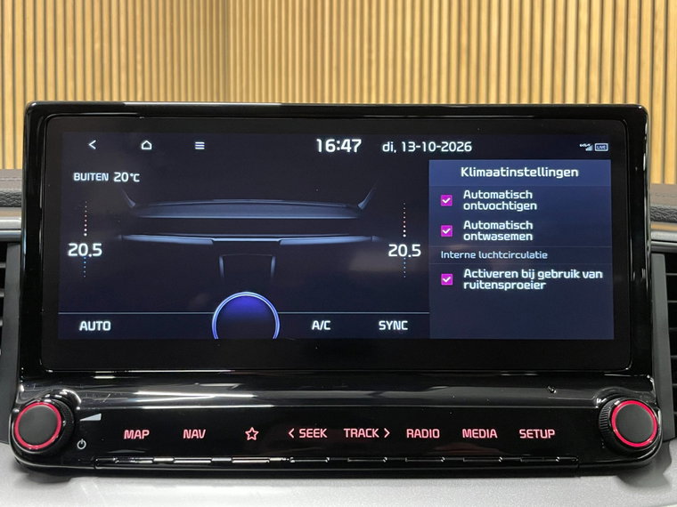 Vehicle Image 38