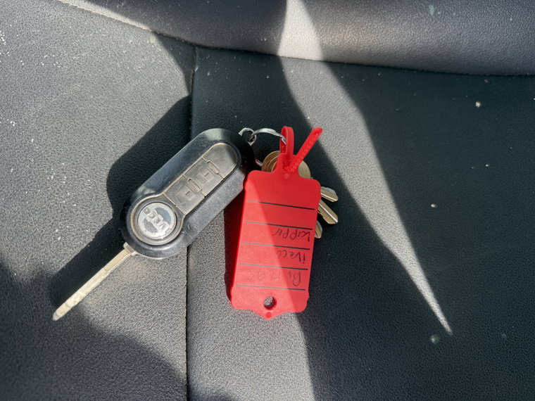 Vehicle Image 28