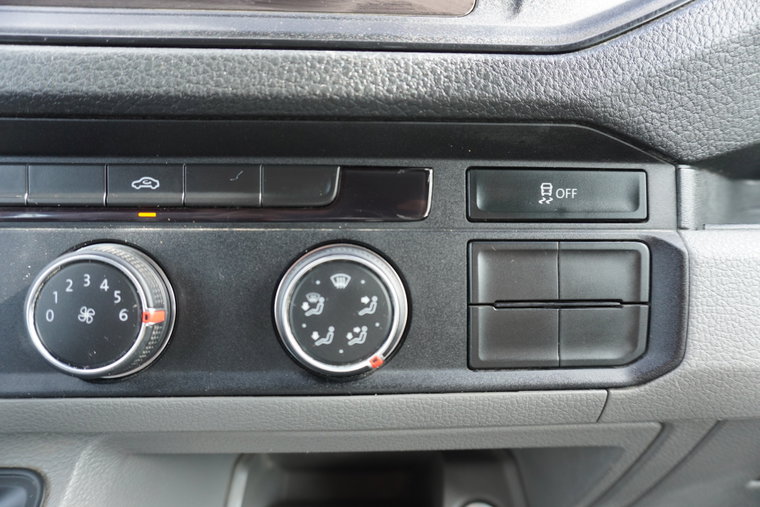 Vehicle Image 29