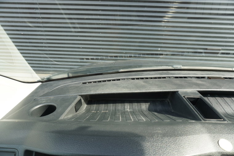 Vehicle Image 33