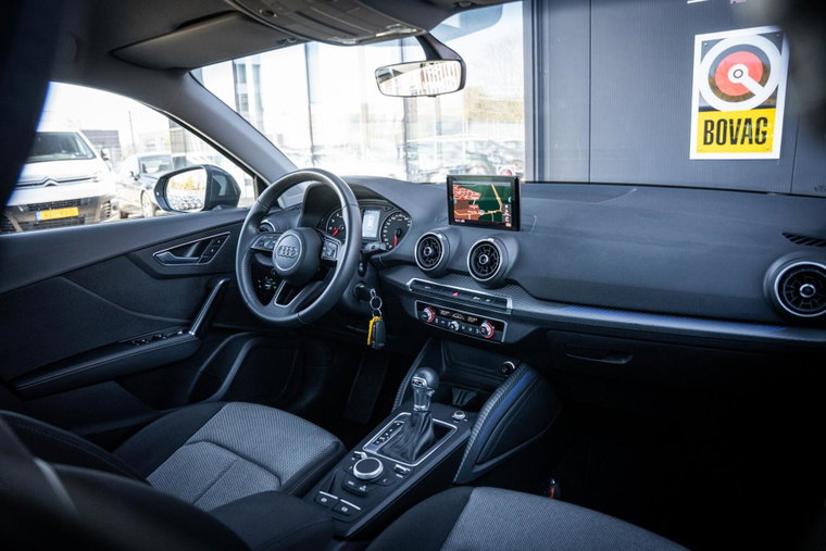 Vehicle Image 35