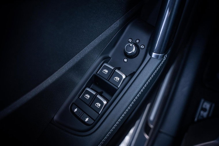 Vehicle Image 50