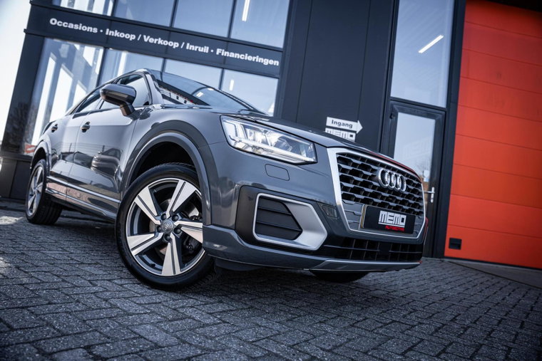 Vehicle Image 10