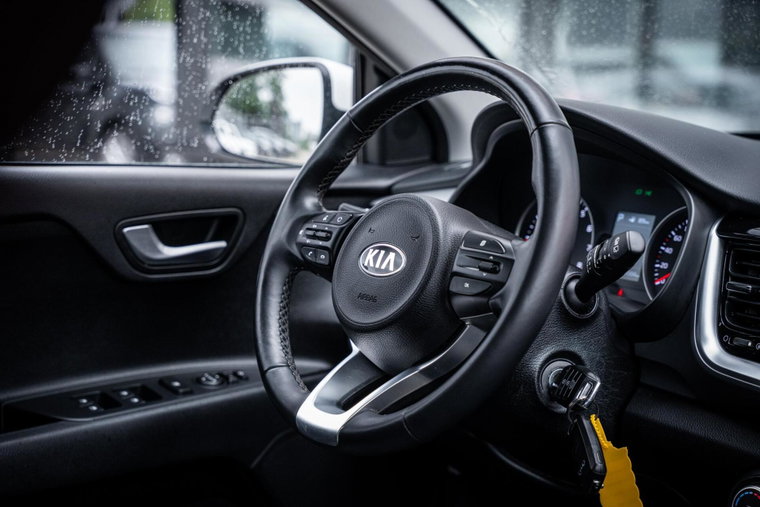 Vehicle Image 35