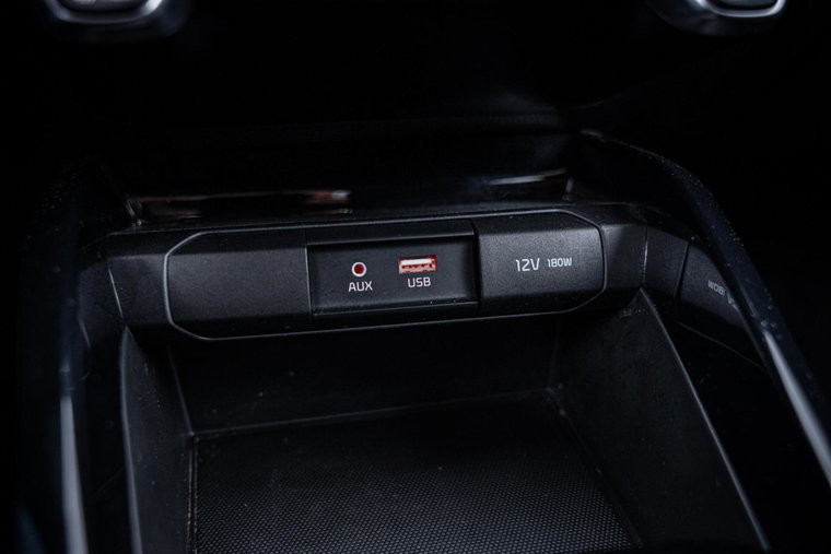Vehicle Image 42
