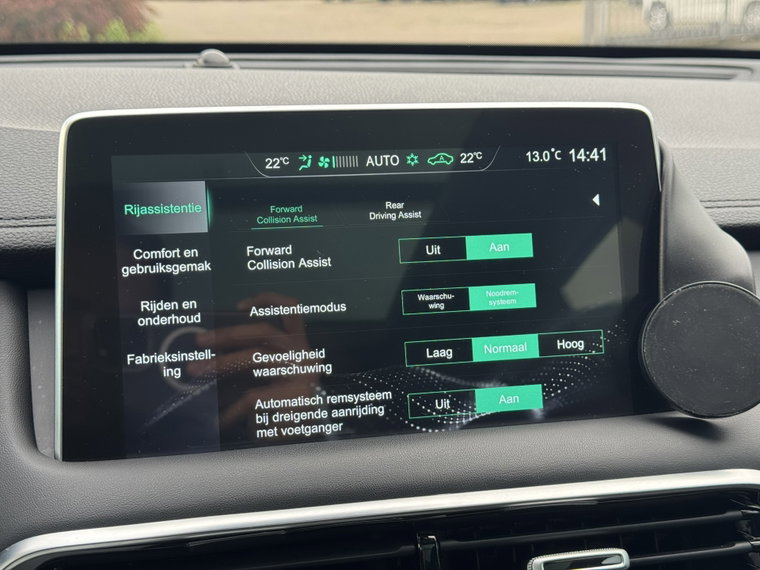 Vehicle Image 33