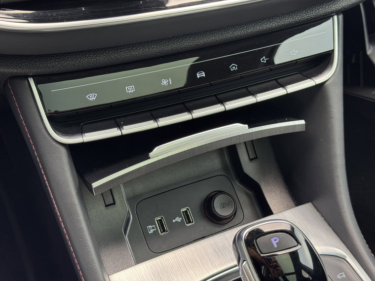 Vehicle Image 36
