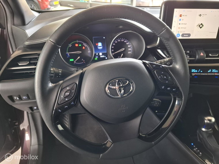 Vehicle Image 16