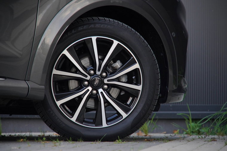 Vehicle Image 9
