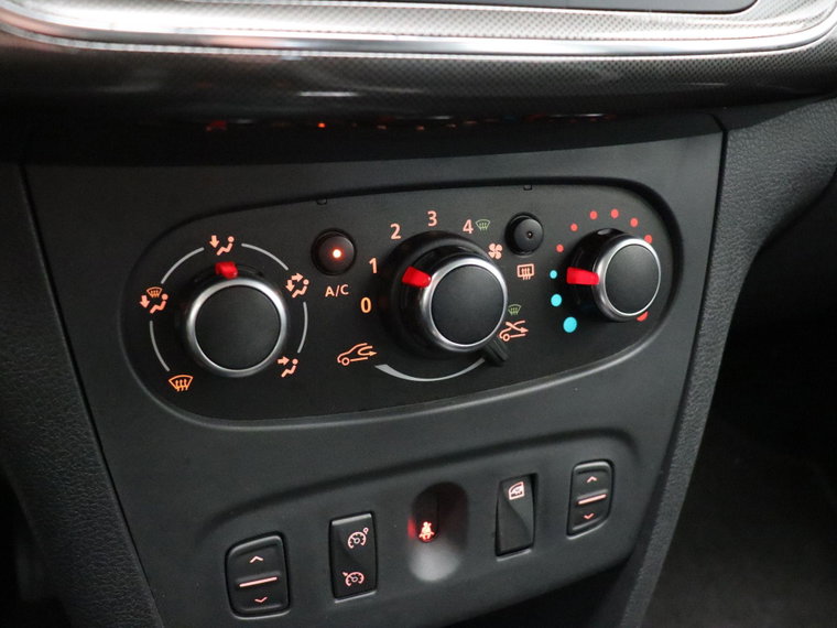 Vehicle Image 28