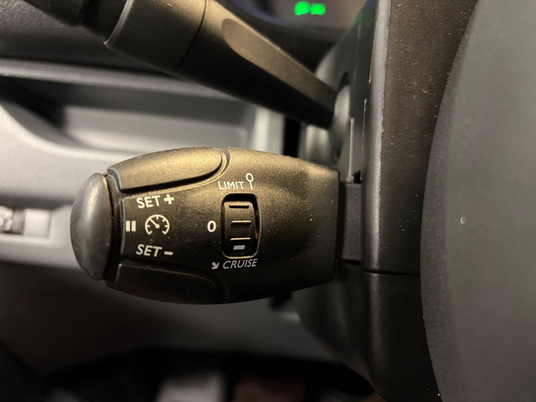 Vehicle Image 24