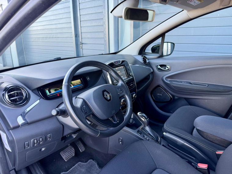 Vehicle Image 17