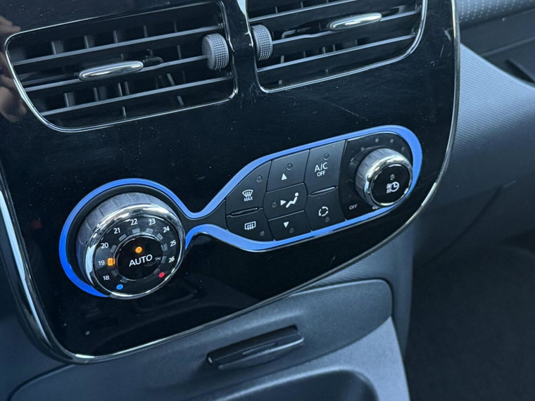 Vehicle Image 34