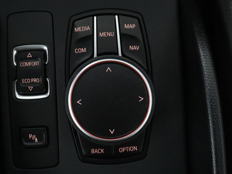 Vehicle Image 28
