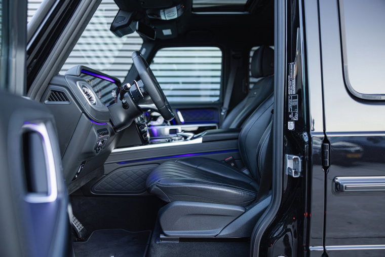 Vehicle Image 12