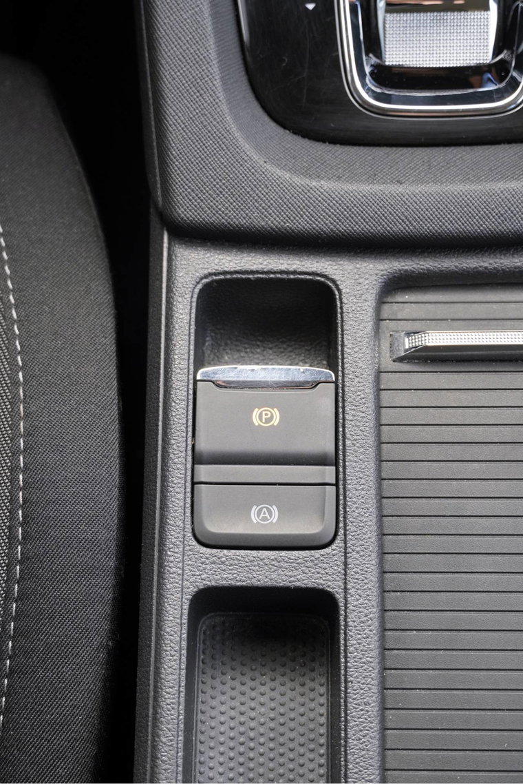 Vehicle Image 33