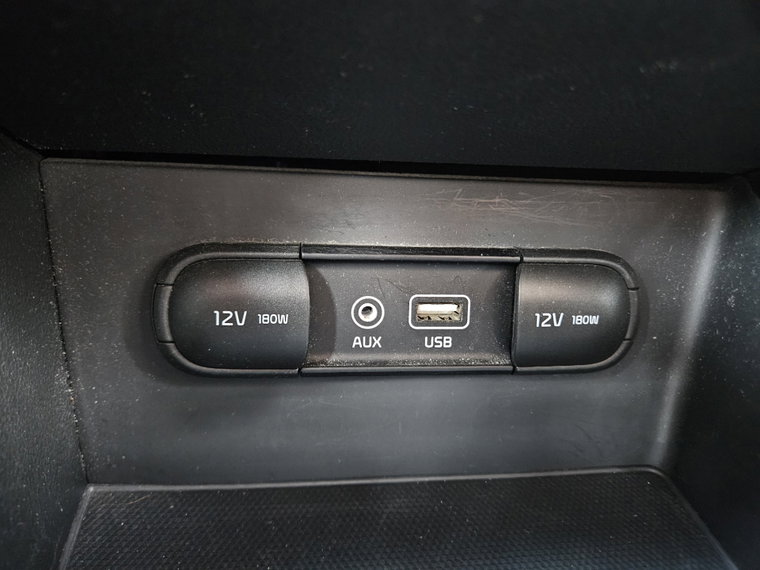 Vehicle Image 26