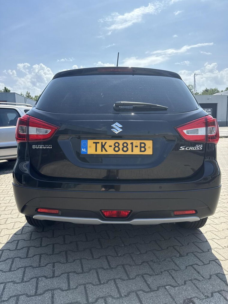 Vehicle Image 13