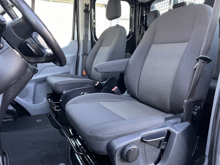 Vehicle Image 31