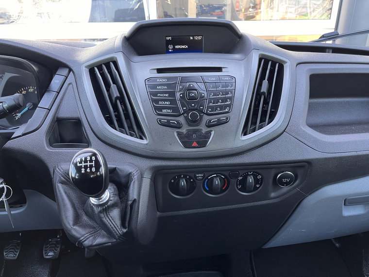 Vehicle Image 33