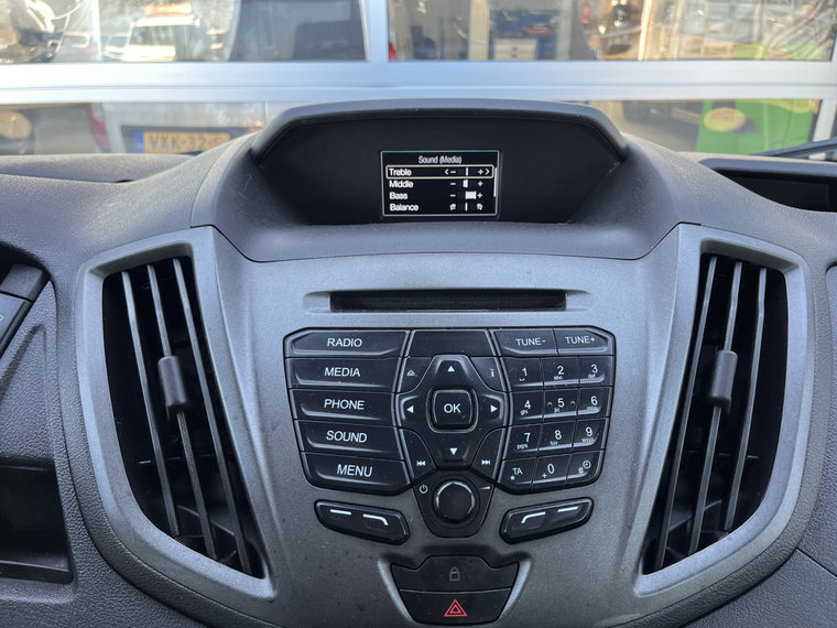 Vehicle Image 40