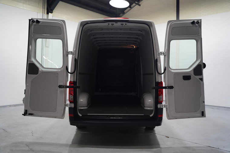 Vehicle Image 13