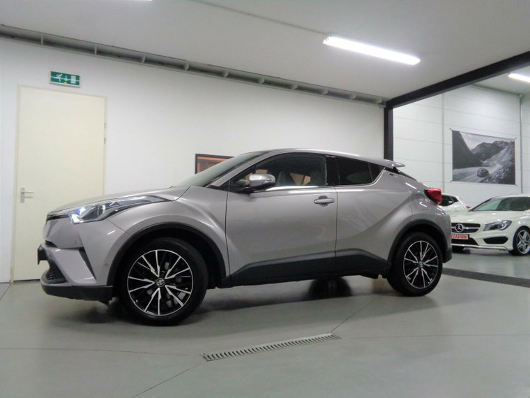 Vehicle Image 17