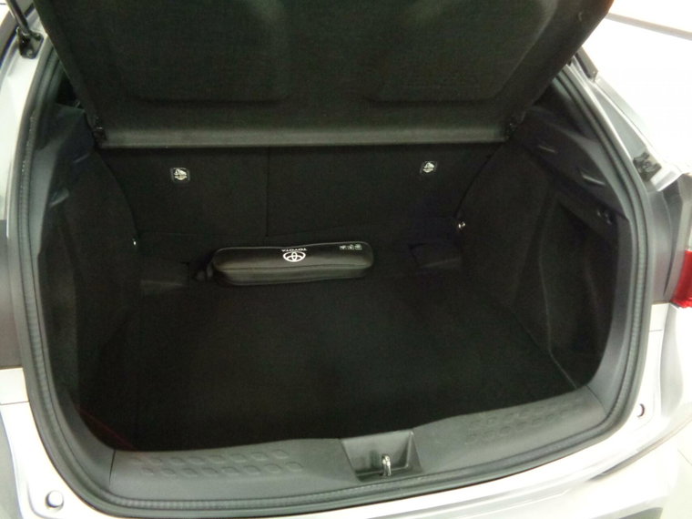 Vehicle Image 23