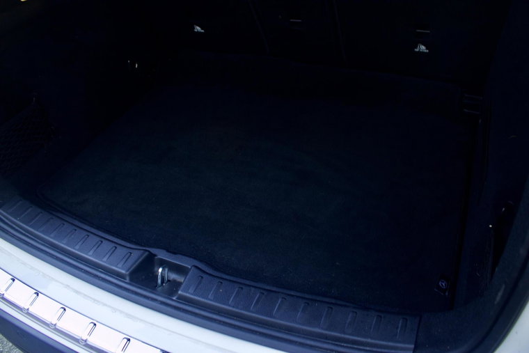 Vehicle Image 38